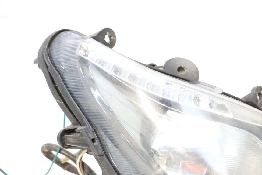 photo de FAROL DIANTEIRO DIREITO SYM GTS EVO 125 (2009 - 2013) - Zoom do estado de desgaste
