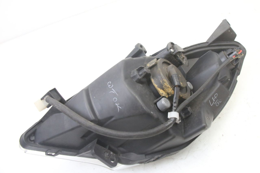 photo de FAROL DIANTEIRO DIREITO PEUGEOT SATELIS 125 (2013 - 2018) - Peça verificada