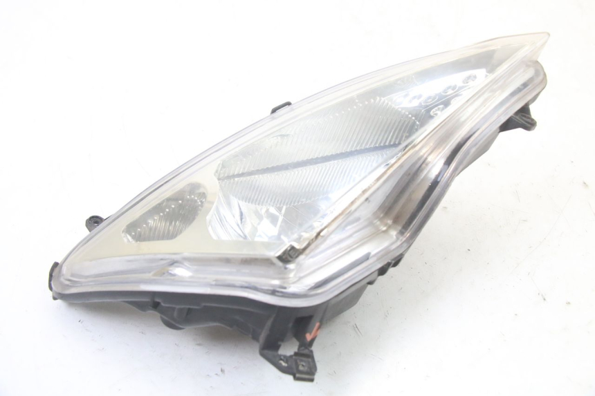photo de FAROL DIANTEIRO DIREITO PEUGEOT SPEEDFIGHT 3 LC 2T 50 (2009 - 2015) - Zoom do estado de desgaste