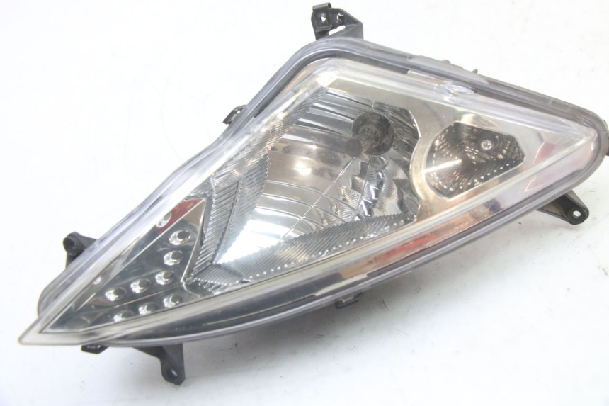 photo de FAROL DIANTEIRO DIREITO PEUGEOT SPEEDFIGHT 3 LC 2T 50 (2009 - 2015) - Outro ângulo de visão