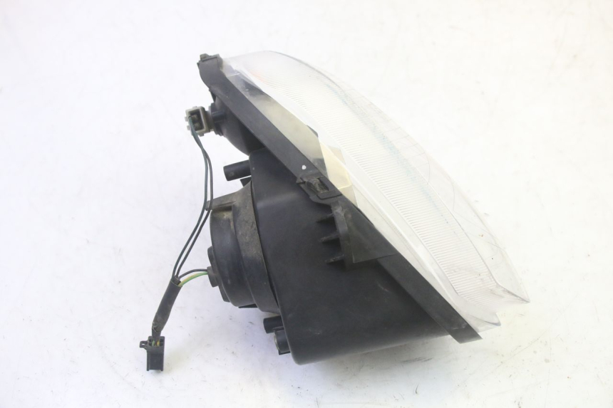 photo de FAROL DIANTEIRO DIREITO YAMAHA TZR 50 (2008 - 2016) - Zoom do estado de desgaste