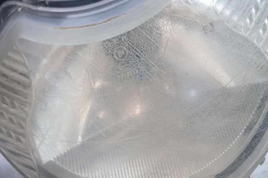 photo de FAROL DIANTEIRO CF MOTO E-CHARM 125 (2005 - 2008) - Detalhe da peça