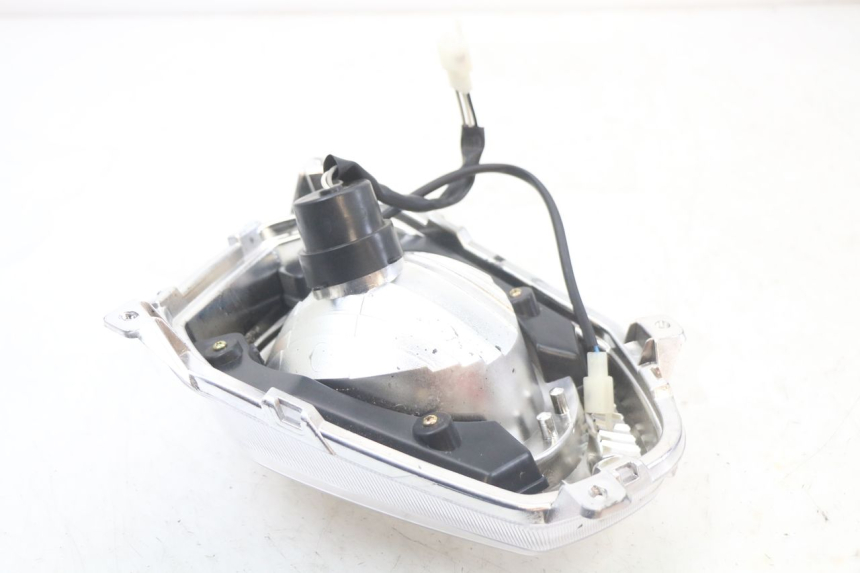 photo de FAROL DIANTEIRO WAYSCRAL E-START 1 (2018 - 2022) - Estado da superfície