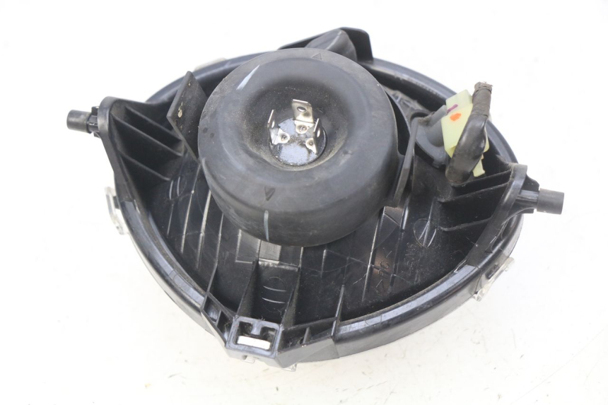 photo de FAROL DIANTEIRO YAMAHA D'ELIGHT DELIGHT 115 (2013 - 2017) - Ampliação técnica
