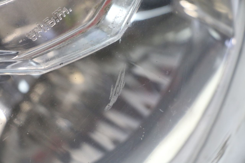 photo de FAROL DIANTEIRO PEUGEOT ELYSTAR 50 (2002 - 2014) - Ampliação técnica