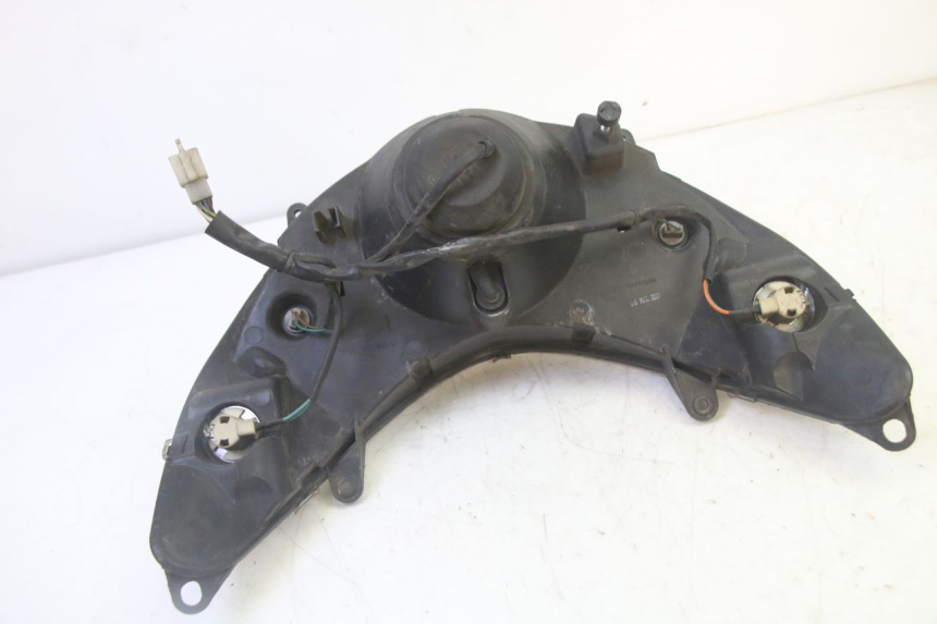 photo de FAROL DIANTEIRO PEUGEOT ELYSTAR 50 (2002 - 2014) - Estado da superfície