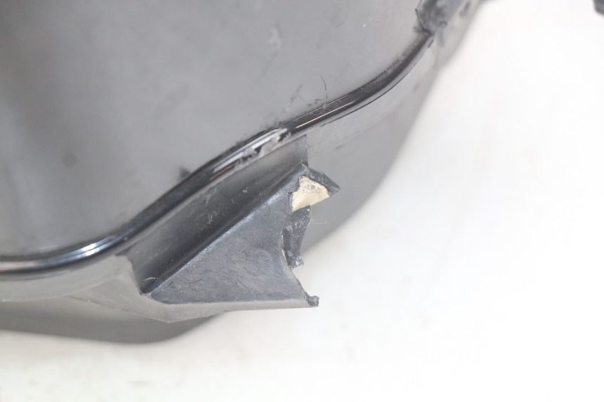 photo de FAROL DIANTEIRO HONDA FES PANTHEON 2T 125 (1998 - 2002) - Detalhes característicos