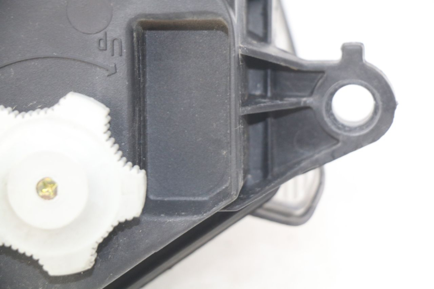 photo de FAROL DIANTEIRO HONDA FES PANTHEON 2T 125 (1998 - 2002) - Pontos de fixação