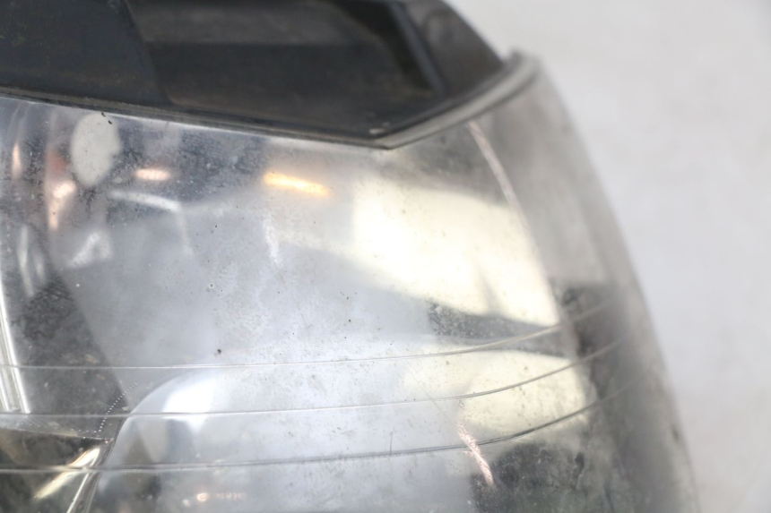 photo de FAROL DIANTEIRO HONDA FES PANTHEON 2T 125 (1998 - 2002) - Vista de perto