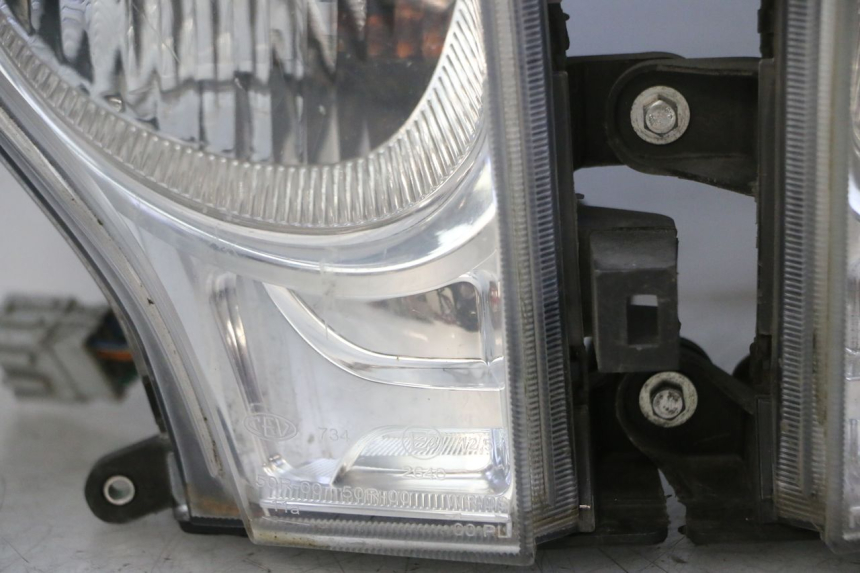 photo de FAROL DIANTEIRO HONDA FES S-WING SWING ABS 125 (2007 - 2015) - Inspeção visual