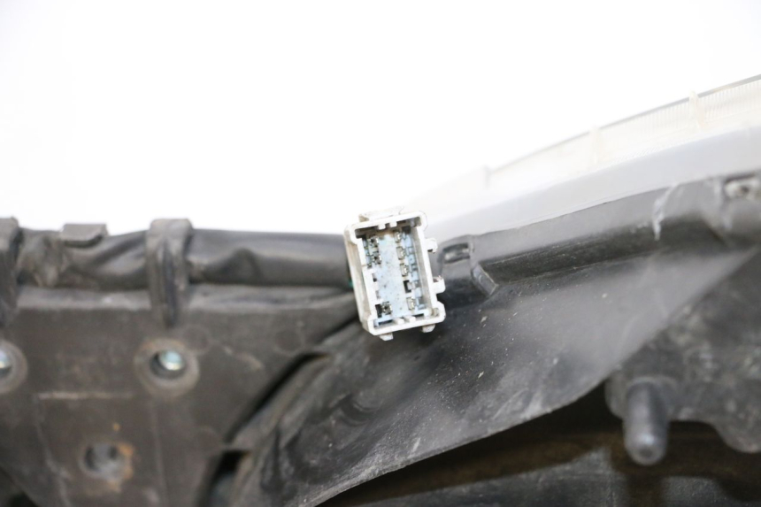 photo de FAROL DIANTEIRO HONDA FES S-WING SWING ABS 125 (2007 - 2015) - Vista geral