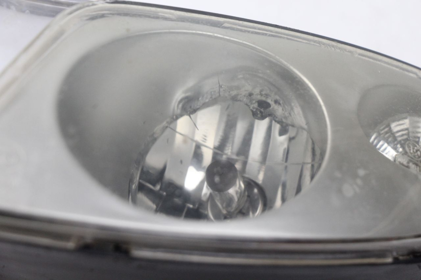 photo de FAROL DIANTEIRO LINTEX FEVER 2T 50 (2009 - 2022) - Zoom do estado de desgaste