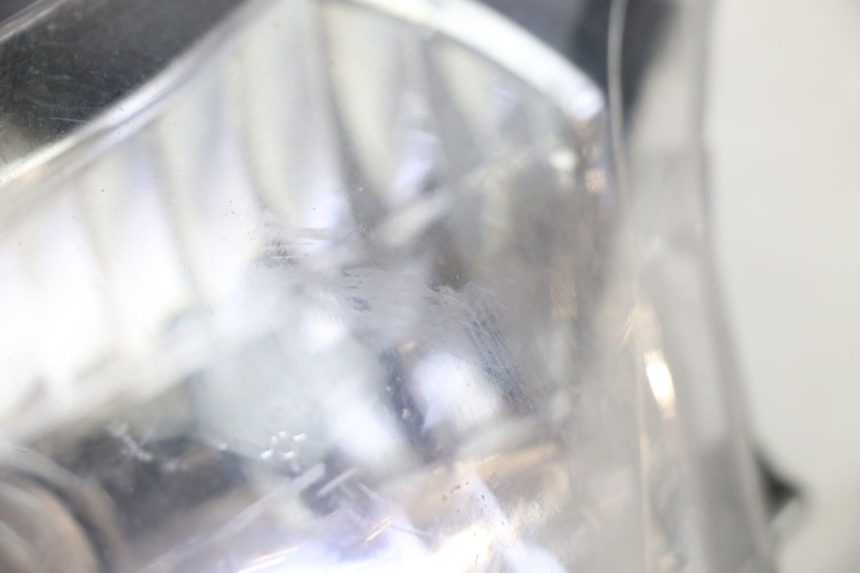 photo de FAROL DIANTEIRO STAHO FH 50 (2018 - 2019) - Ampliação técnica