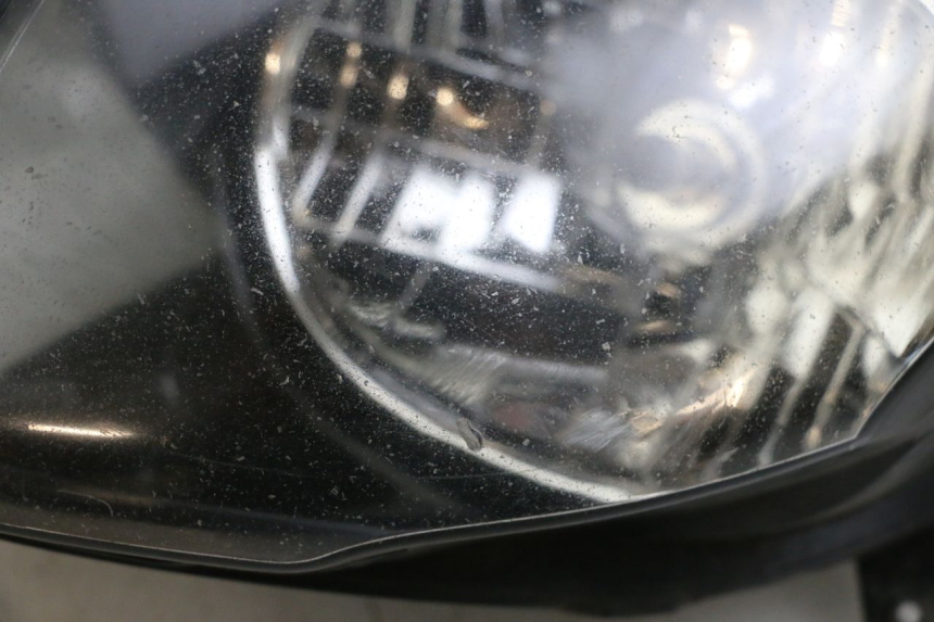 photo de FAROL DIANTEIRO YAMAHA FJR ABS 1300 (2006 - 2012) - Estado da superfície