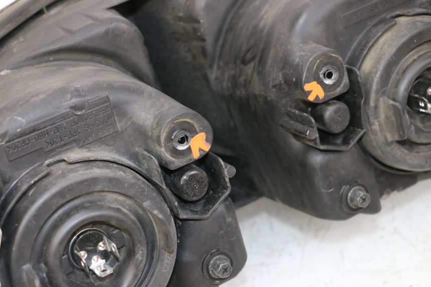 photo de FAROL DIANTEIRO YAMAHA FJR ABS 1300 (2006 - 2012) - Pontos de fixação