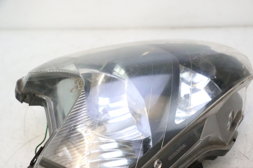 photo de FAROL DIANTEIRO HONDA FJS SILVER WING SILVERWING 400 (2005 - 2008) - Zoom do estado de desgaste