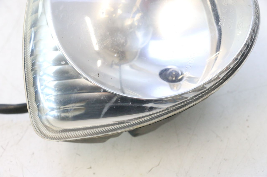 photo de FAROL DIANTEIRO PIAGGIO FLY 2T 50 (2004 - 2017) - Marcações e referências