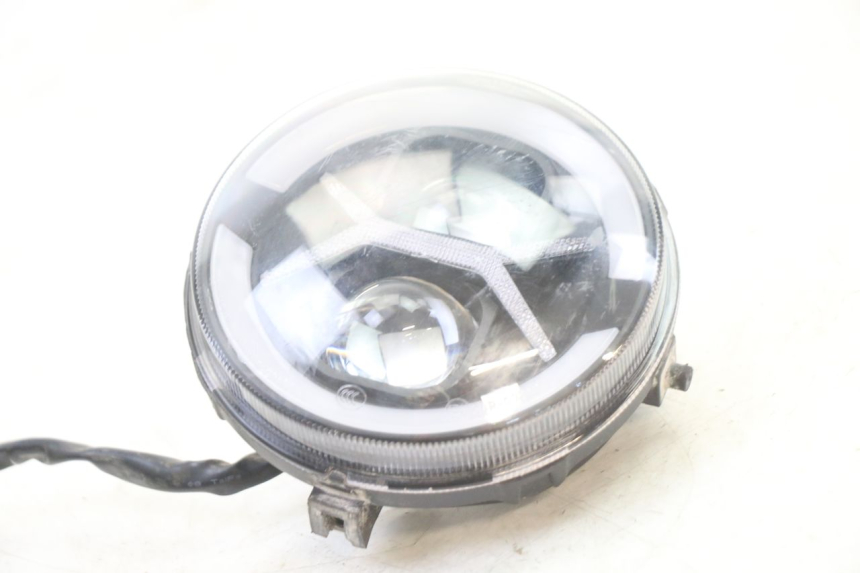 photo de FAROL DIANTEIRO VENESI FLY RETRO 4T 50 (2020 - 2025) - Zoom do estado de desgaste