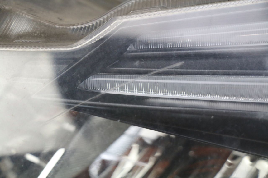 photo de FAROL DIANTEIRO HONDA FORZA 125 (2015 - 2016) - Detalhe da peça