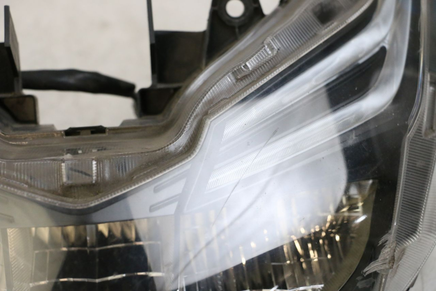 photo de FAROL DIANTEIRO HONDA FORZA 125 (2015 - 2016) - Ampliação técnica