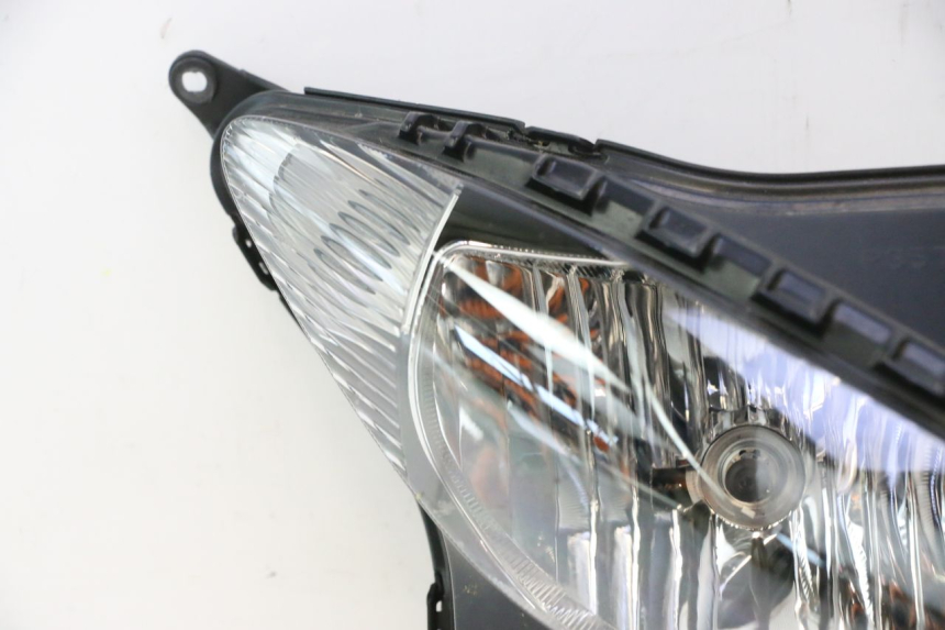 photo de FAROL DIANTEIRO YAMAHA FZ8 800 (2010 - 2016) - Detalhe da peça