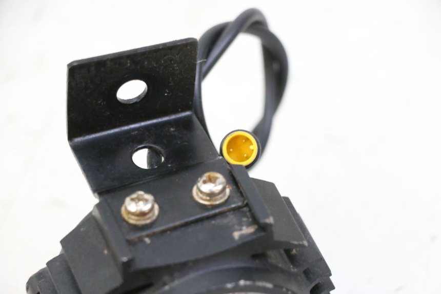 photo de FAROL DIANTEIRO KUKIRIN G2 MASTER 1 - Detalhe da peça