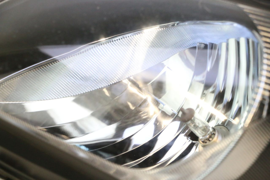 photo de FAROL DIANTEIRO ESQUERDO SUZUKI BURGMAN EXECUTIVE ABS 650 (2006 - 2012) - Ampliação técnica