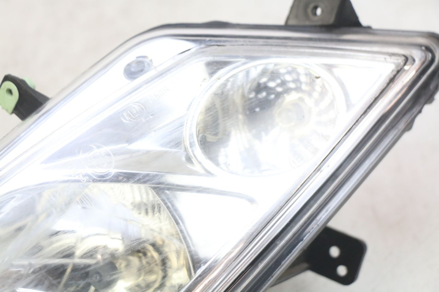 photo de FAROL DIANTEIRO ESQUERDO PEUGEOT CITYSTAR 2T 50 (2018 - 2021) - Marcações e referências