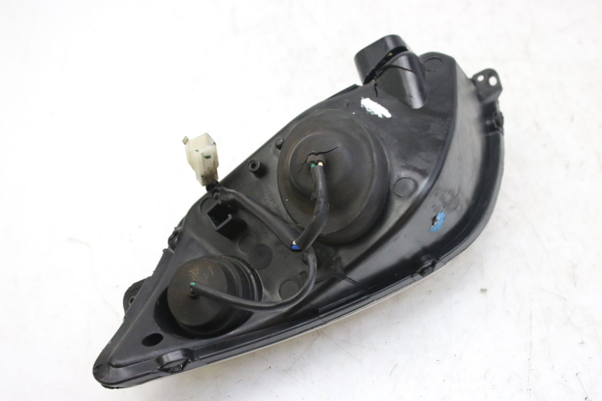 photo de FAROL DIANTEIRO ESQUERDO PEUGEOT CITYSTAR 50 (2013 - 2017) - Detalhe da peça