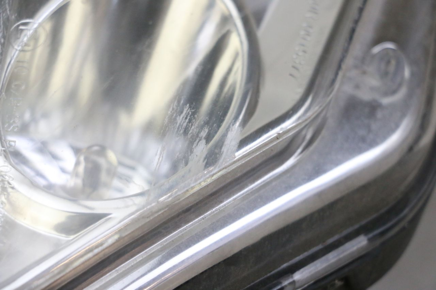 photo de FAROL DIANTEIRO ESQUERDO PEUGEOT CITYSTAR 50 (2013 - 2017) - Outro ângulo de visão