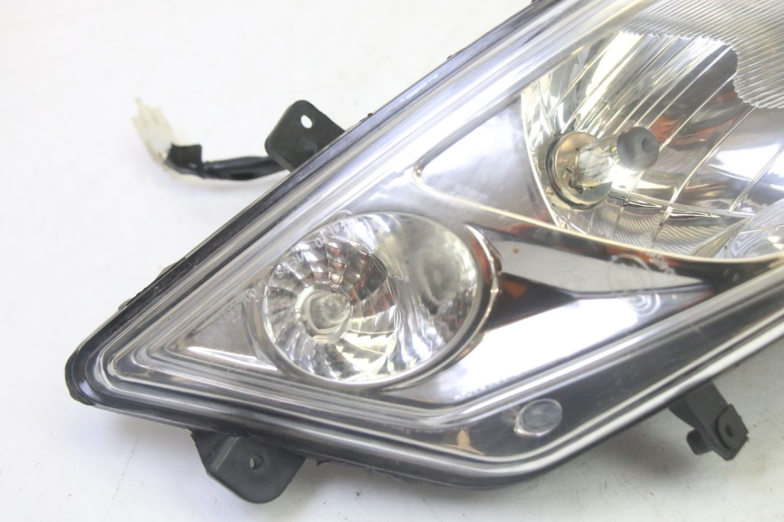 photo de FAROL DIANTEIRO ESQUERDO PEUGEOT CITYSTAR 50 (2013 - 2017) - Detalhe da peça