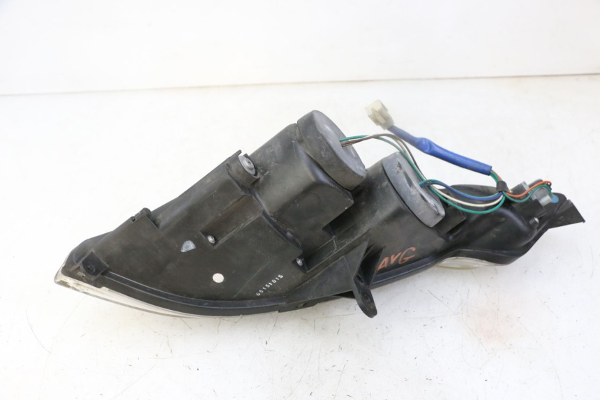 photo de FAROL DIANTEIRO ESQUERDO KYMCO DINK STREET 125 (2009 - 2014) - Pontos de fixação