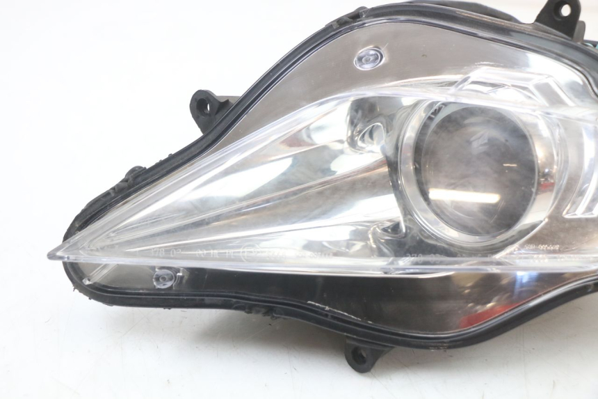 photo de FAROL DIANTEIRO ESQUERDO PEUGEOT GEOPOLIS RS 125 (2007 - 2009) - Detalhe da peça