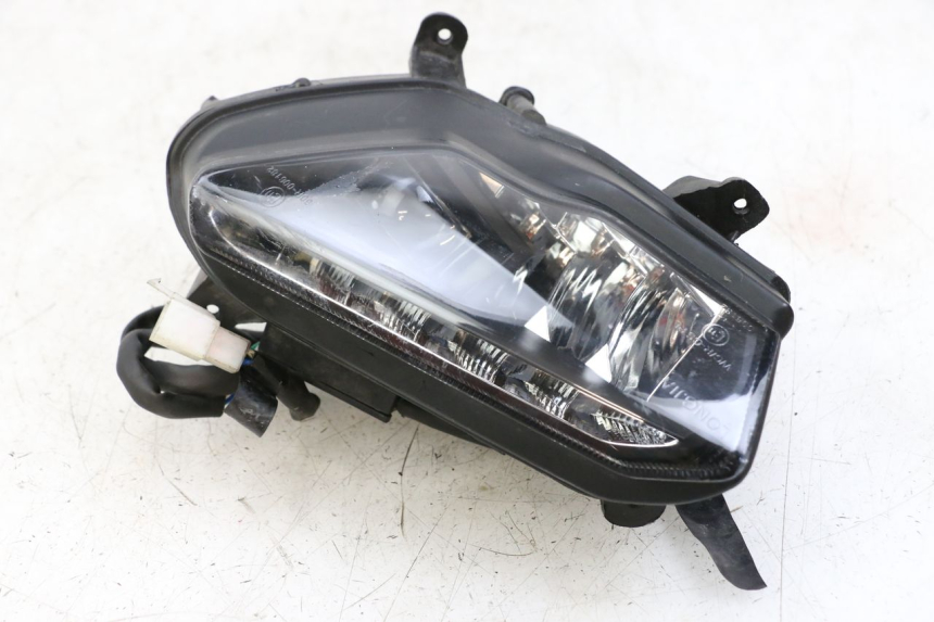 photo de FAROL DIANTEIRO ESQUERDO NECO GPX LC 2T 50 (2014 - 2018) - Detalhe da peça