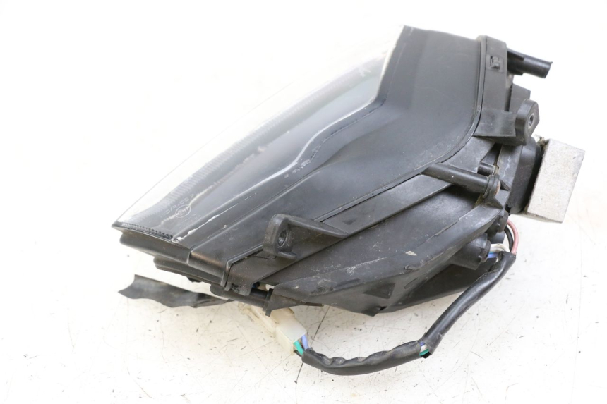 photo de FAROL DIANTEIRO ESQUERDO NECO GPX LC 2T 50 (2014 - 2018) - Estado da superfície