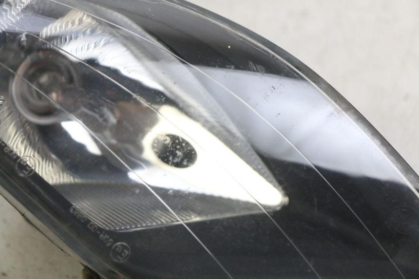 photo de FAROL DIANTEIRO ESQUERDO GILERA NEXUS 125 (2007 - 2009) - Zoom do estado de desgaste