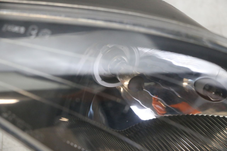 photo de FAROL DIANTEIRO ESQUERDO GILERA NEXUS 125 (2009 - 2013) - Pontos de fixação