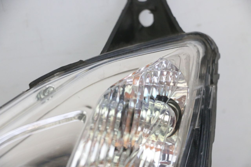 photo de FAROL DIANTEIRO ESQUERDO PEUGEOT SATELIS 125 (2013 - 2018) - Peça verificada