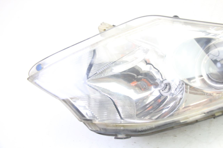 photo de FAROL DIANTEIRO ESQUERDO PEUGEOT SATELIS 250 (2006 - 2012) - Detalhe da peça