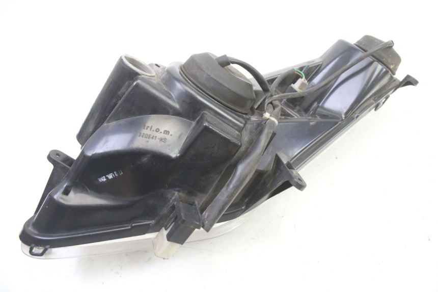 photo de FAROL DIANTEIRO ESQUERDO PEUGEOT SATELIS 250 (2006 - 2012) - Pontos de fixação