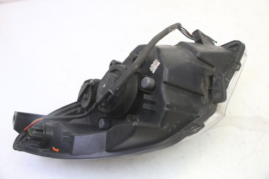 photo de FAROL DIANTEIRO ESQUERDO PEUGEOT SATELIS 125 (2010 - 2012) - Pontos de fixação