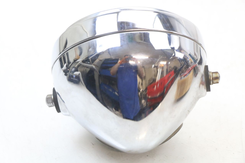 photo de FAROL DIANTEIRO SUZUKI GN 125 (1997 - 2000) - Outro ângulo de visão