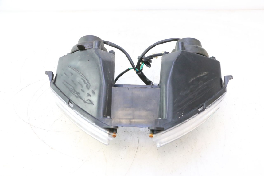 photo de FAROL DIANTEIRO VASTRO GP 2T 50 (2013 - 2017) - Outro ângulo de visão