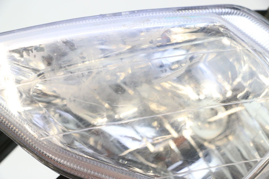 photo de FAROL DIANTEIRO VASTRO GP 2T 50 (2013 - 2017) - Estado da superfície