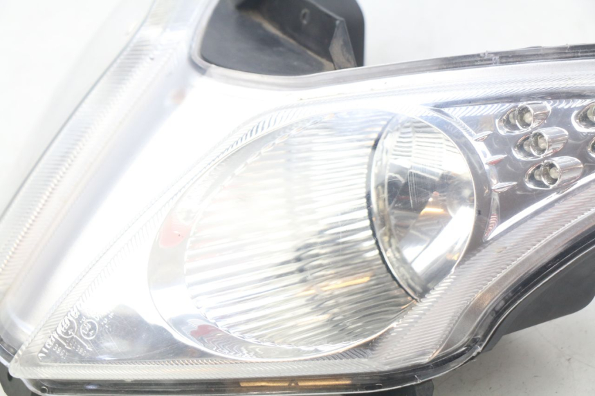 photo de FAROL DIANTEIRO TNT MOTOR GRIDO 2T 50 (2010 - 2019) - Peça verificada
