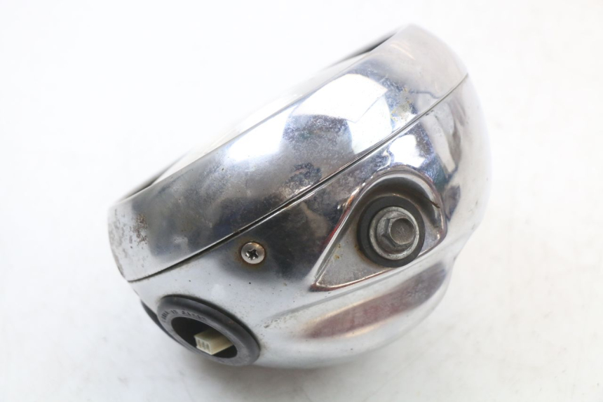 photo de FAROL DIANTEIRO SUZUKI GSX E 250 (1982 - 1983) - Detalhe da peça
