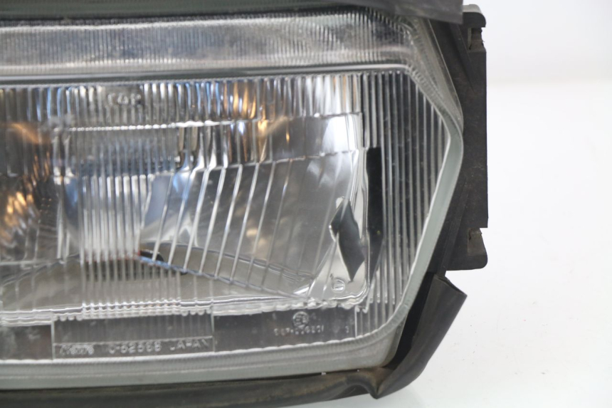 photo de FAROL DIANTEIRO SUZUKI GSXF GSX F 600 (1988 - 1997) - Pontos de fixação