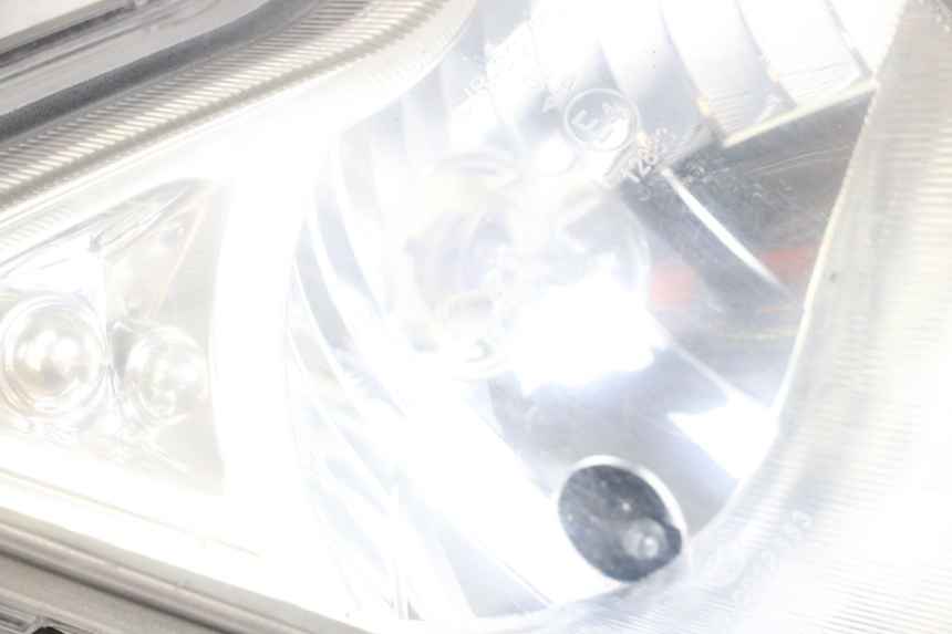 photo de FAROL DIANTEIRO EUROCKA GTR 50 (2018 - 2021) - Pontos de fixação