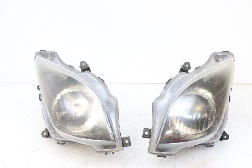 photo de FAROL DIANTEIRO JM MOTORS GTS 125 (2015 - 2019) - Detalhe da peça