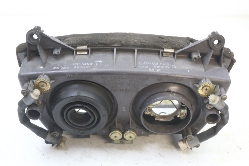 photo de FAROL DIANTEIRO HONDA CBR F 1000 (1993 - 1996) - Peça verificada